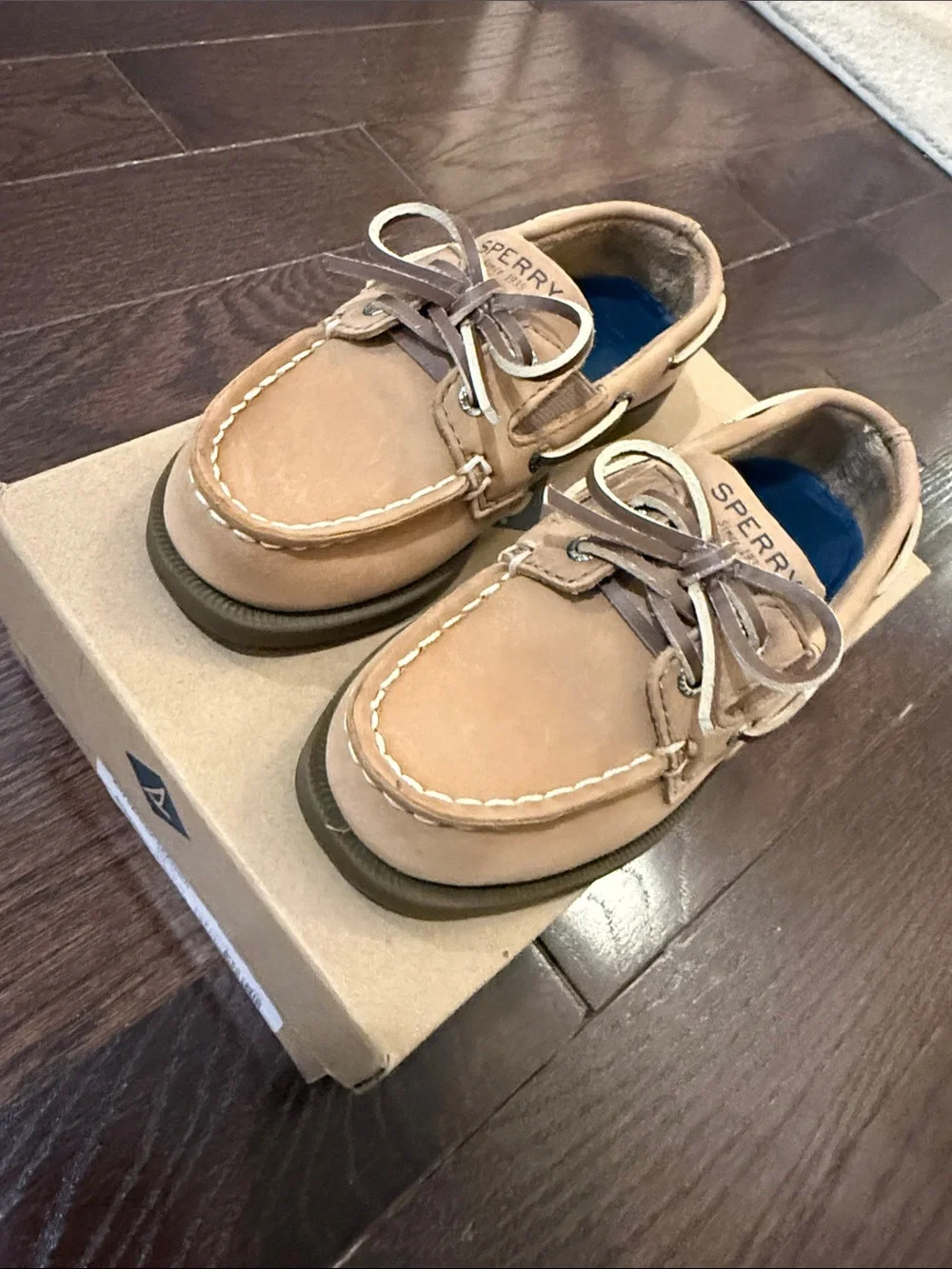 Sperry Kids Tan Sahara Leather Boat Shoes 10.5 Little Kids